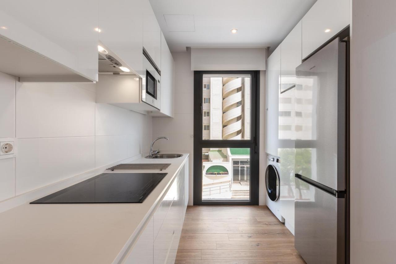 شقة Terraza Del Mar: Apartamento Con Terraza Y Piscina توريمولينوس المظهر الخارجي الصورة